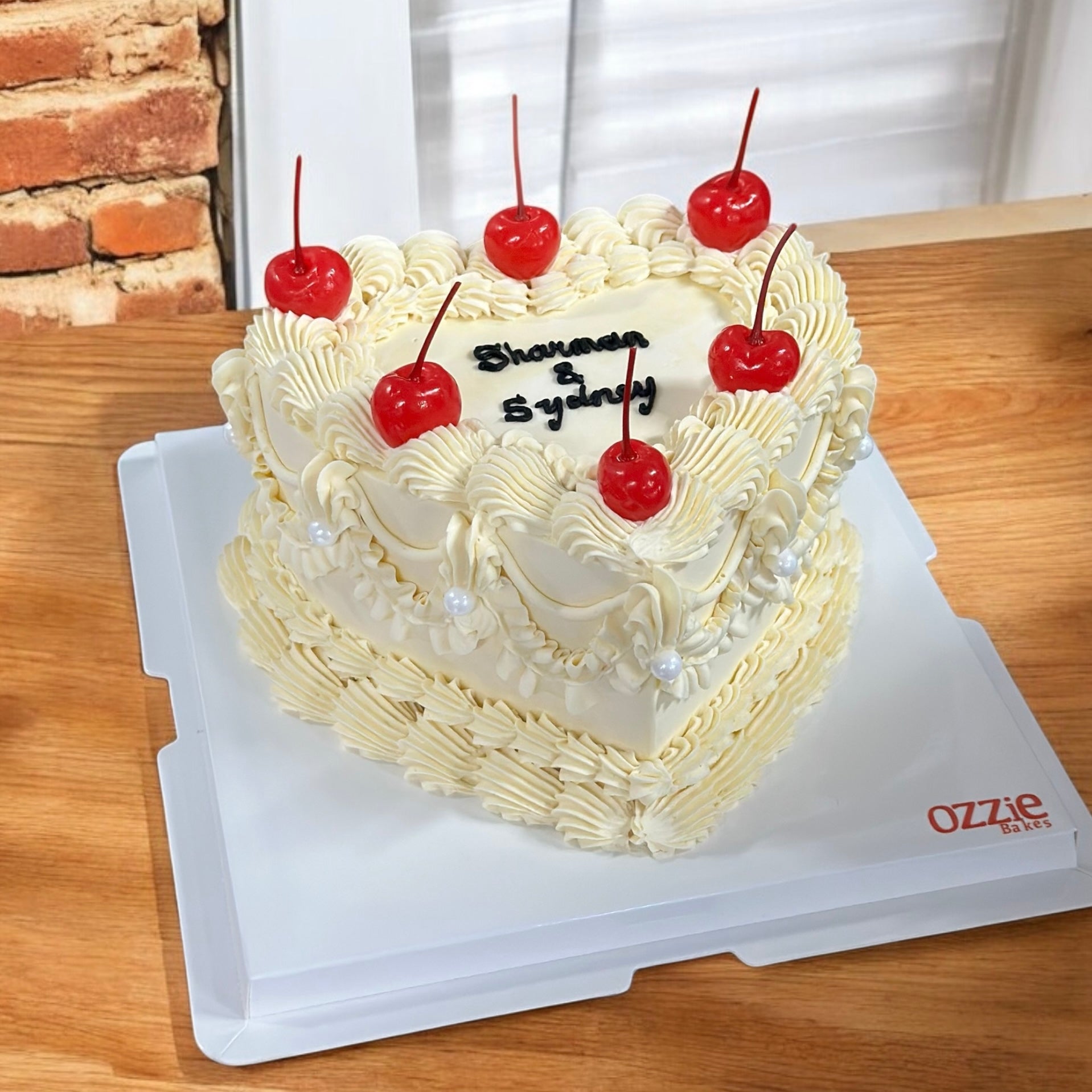 Vintage Cherry Jubilee (Colour changeable)